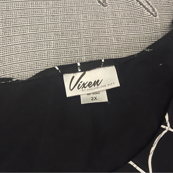 Black and White Vixen Mantrap Spiderweb tops! - Picture 3 of 9